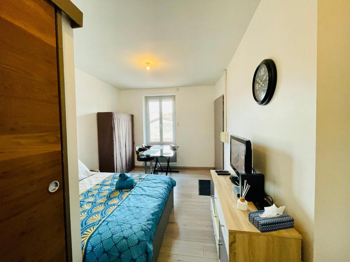 La Belcombe Apartment Sainte-Colombe  Luaran gambar