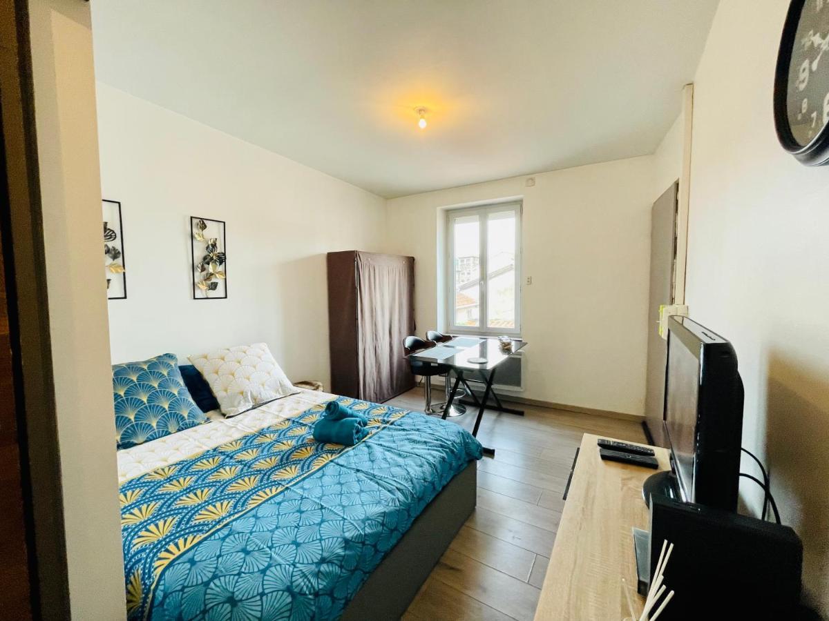 La Belcombe Apartment Sainte-Colombe  Luaran gambar