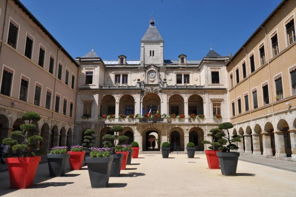 La Belcombe Apartment Sainte-Colombe  Luaran gambar